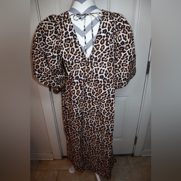 H&M stunning Puff-sleeved maxi dress SIZE MEDIUM - Picture 4 of 4